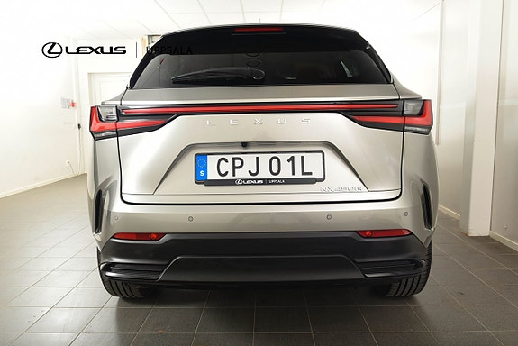 Lexus NX450h+ 4 of 19