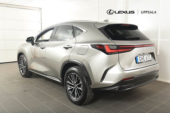 Lexus NX450h+ 2 of 20