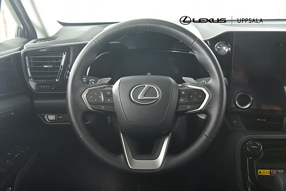 Lexus NX450h+ 9 of 20
