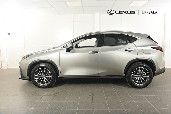 Lexus NX450h+ 3 of 20