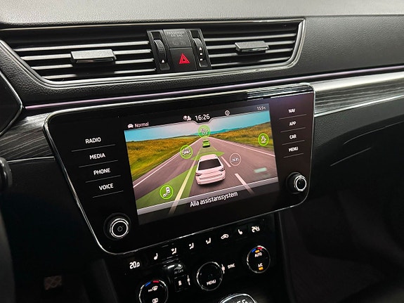Skoda Superb 14 of 23