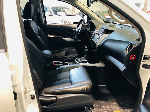 Nissan Navara 5 of 9