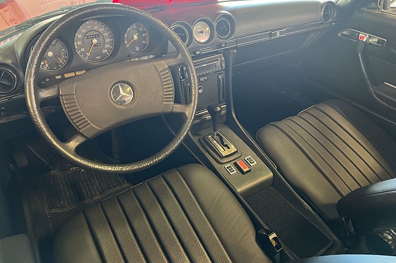 Mercedes-Benz 450 SL 9 of 16