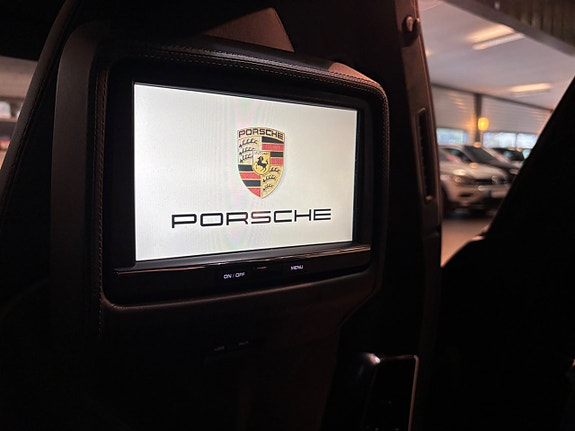 Porsche Panamera Turbo 18 of 20
