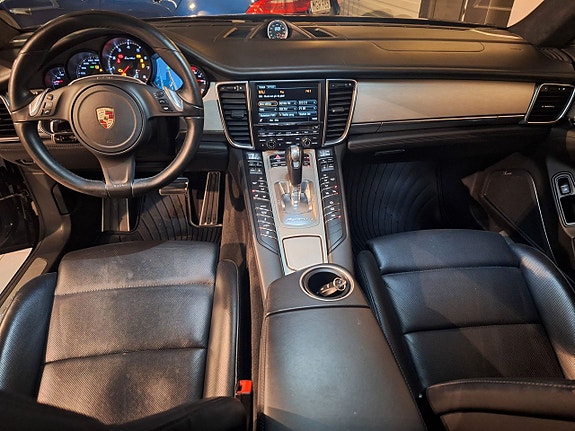 Porsche Panamera Turbo 6 of 18
