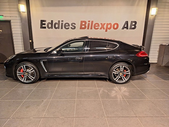 Porsche Panamera Turbo 2 of 5