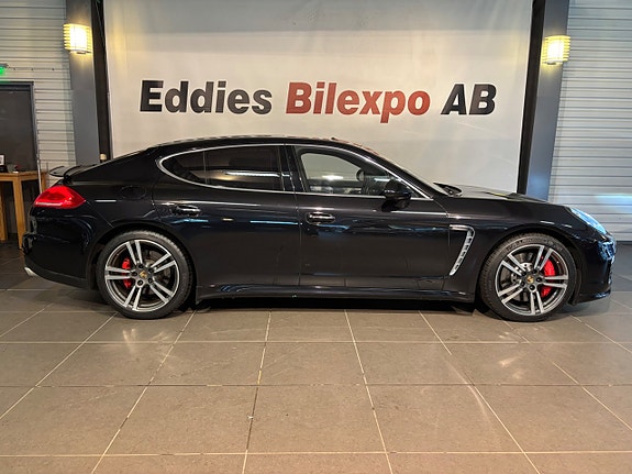 Porsche Panamera Turbo 3 of 20