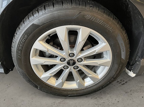 Audi Q3 6 of 15