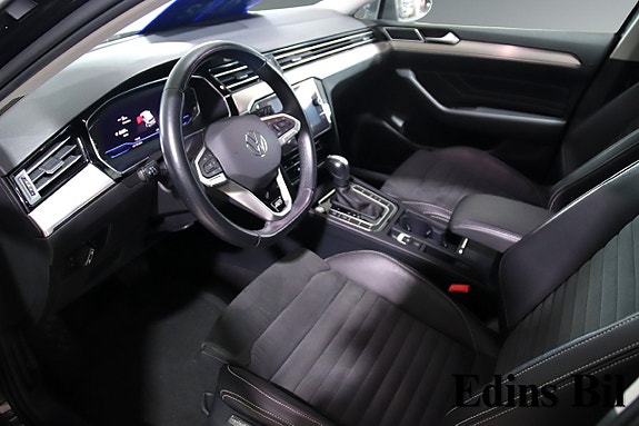 Volkswagen Passat 2 of 14