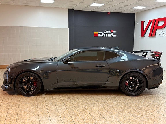 Chevrolet Camaro 3 of 5
