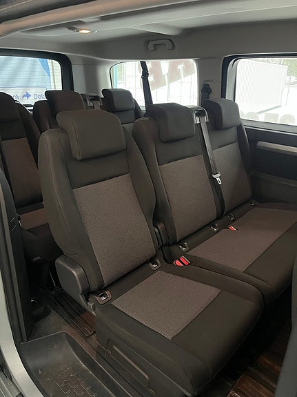 Citroen E-SpaceTourer 4 of 5