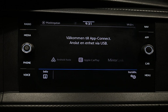 Volkswagen Transporter 19 of 28