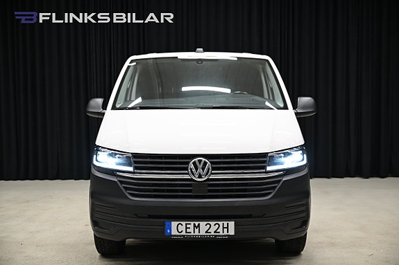 Volkswagen Transporter 12 of 28