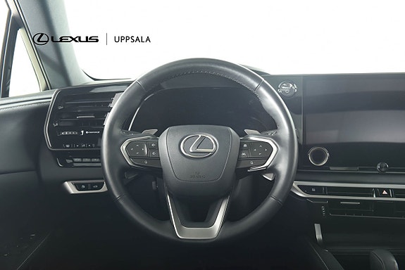 Lexus RX450h+ 9 of 22