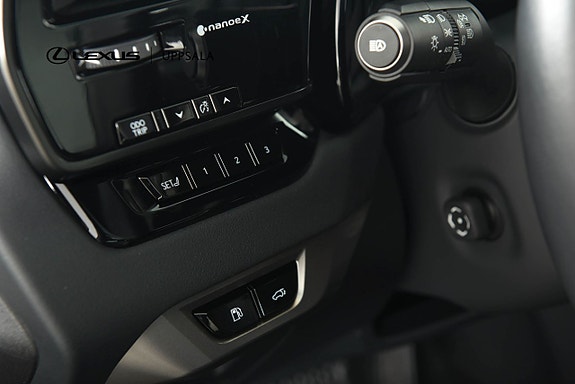 Lexus RX450h+ 13 of 22