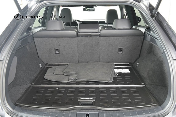 Lexus RX450h+ 10 of 22