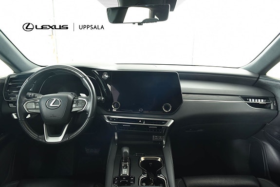 Lexus RX450h+ 8 of 18