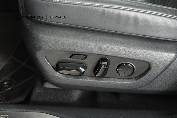 Lexus RX450h+ 13 of 18