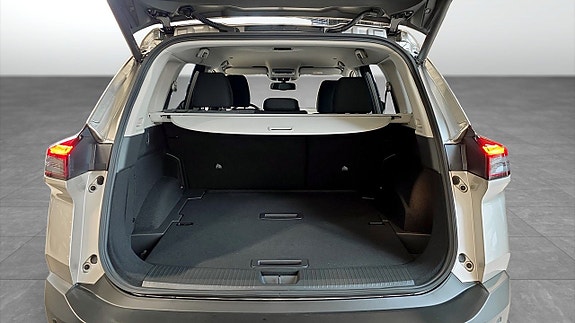 Nissan X-Trail 10 of 16