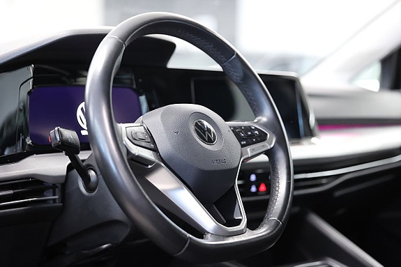 Volkswagen Golf VIII 14 of 19