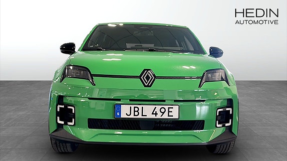 Renault 5 E-Tech 8 of 13