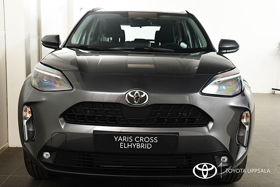 Toyota Yaris Cross 2 of 5