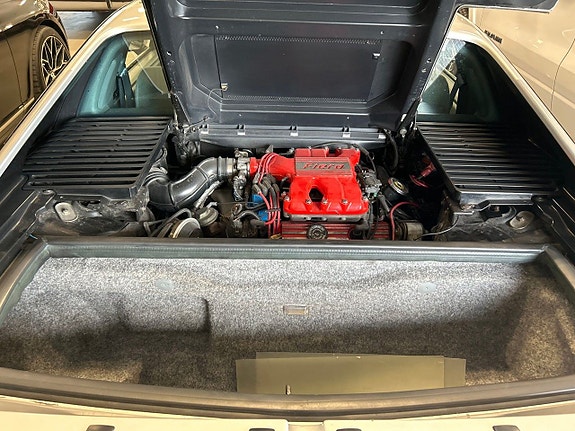Pontiac Fiero 6 of 9