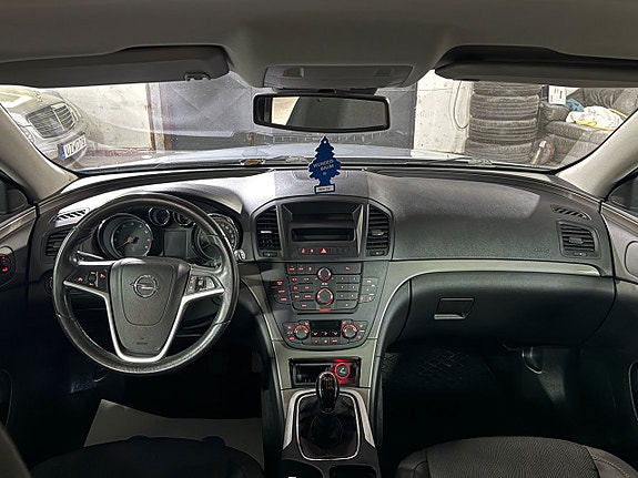Opel Insignia 11 of 14