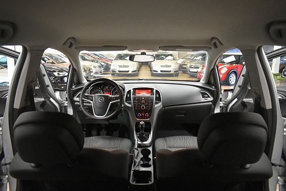 Opel Astra 17 of 21