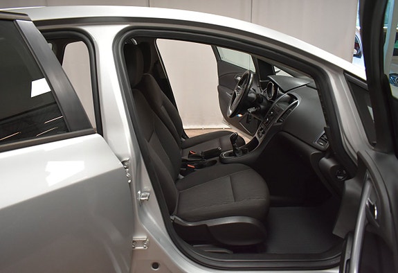 Opel Astra 12 of 21