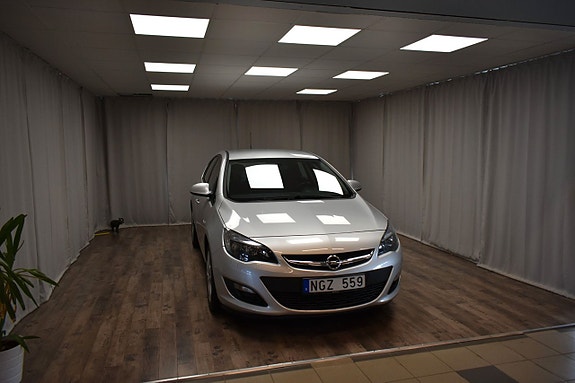 Opel Astra 9 of 21