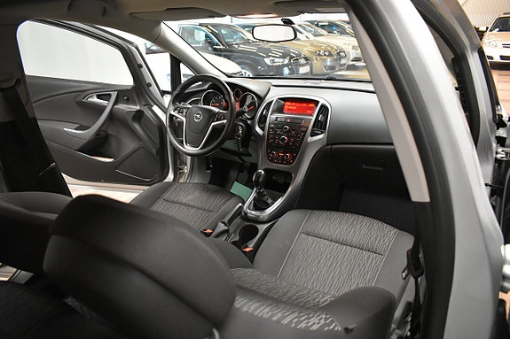 Opel Astra 15 of 21