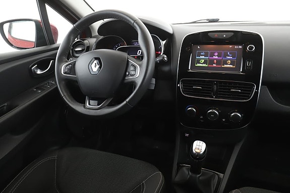 Renault Clio 14 of 27