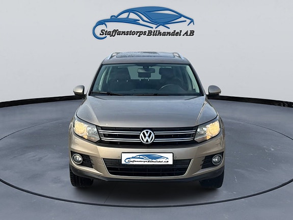 Volkswagen Tiguan 4 of 5