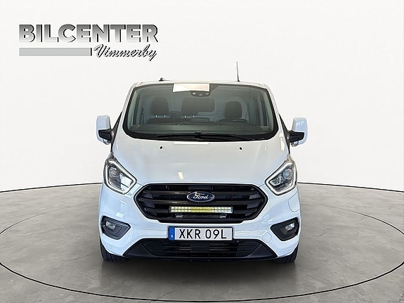 Ford Transit Custom 8 of 19