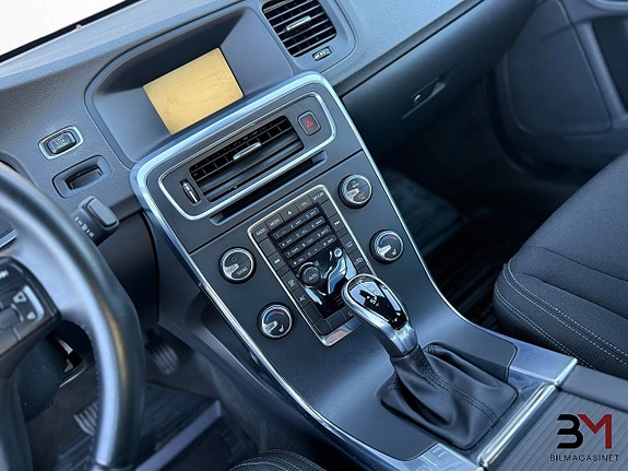 Volvo S60 11 of 14