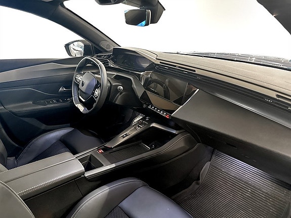 Peugeot 408 10 of 16