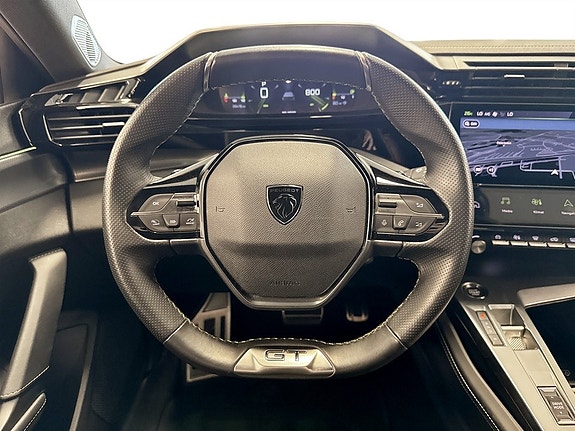 Peugeot 308 8 of 16