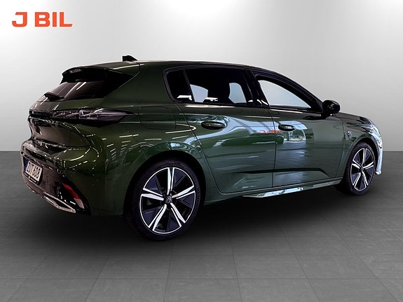 Peugeot 308 4 of 5
