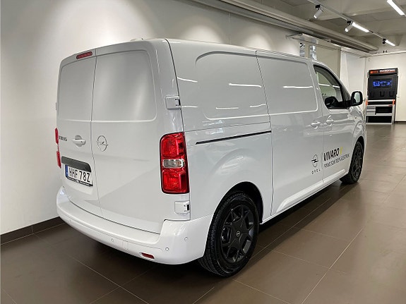 Opel Vivaro 5 of 5