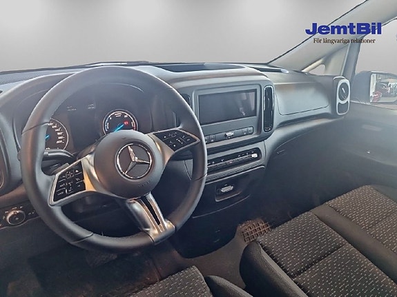 Mercedes-Benz eVito 111 7 of 13