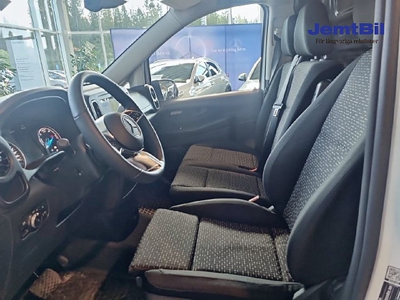 Mercedes-Benz eVito 111 8 of 13