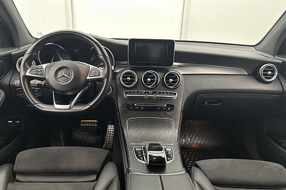 Mercedes-Benz GLC350 e 17 of 30