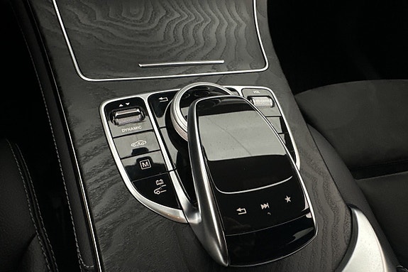 Mercedes-Benz GLC350 e 29 of 30