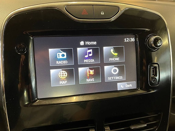 Renault Clio 12 of 14