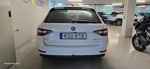 Skoda Superb 4 of 5