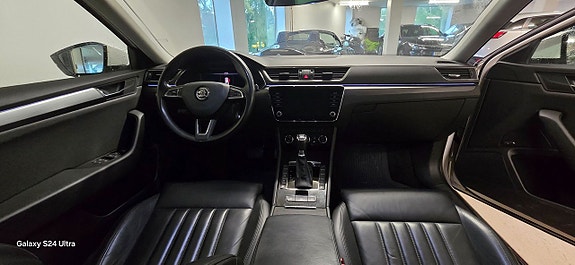Skoda Superb 7 of 14