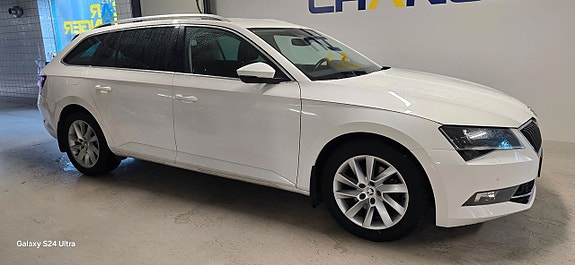 Skoda Superb 3 of 5