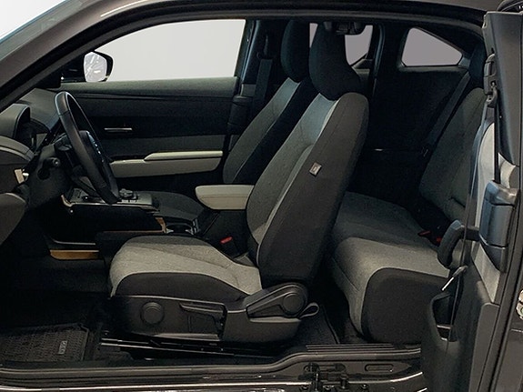 Mazda MX-30 10 of 10