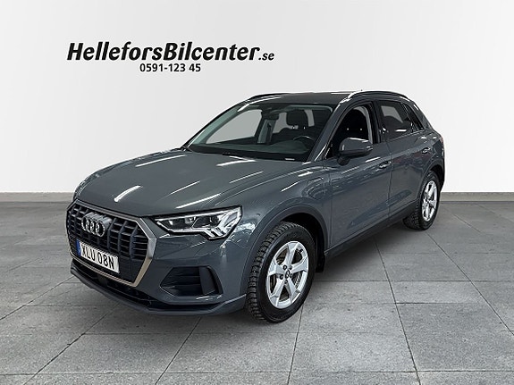 Audi Q3 2 of 30